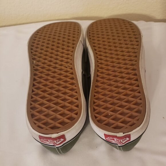 Vans - Picture 2 of 3